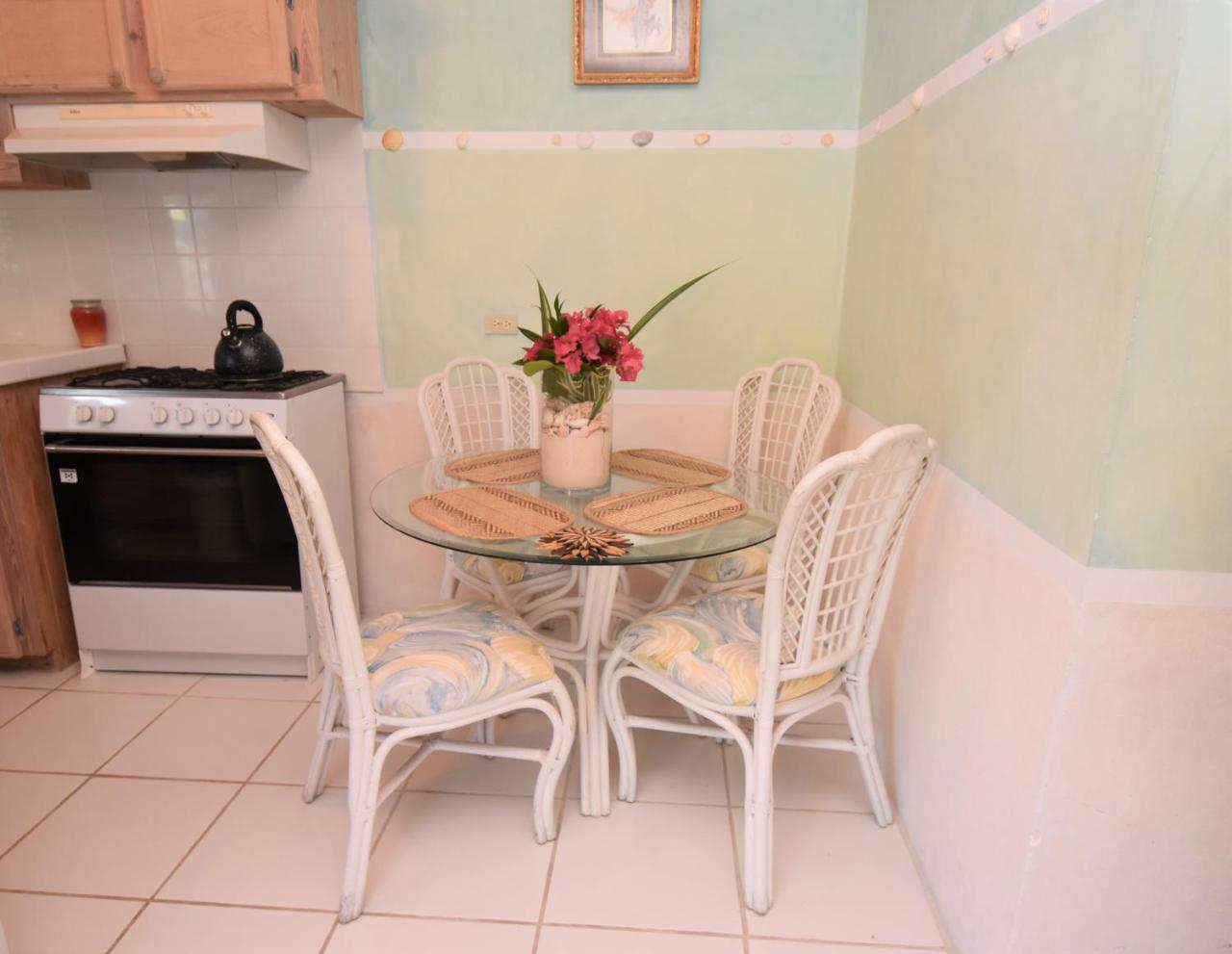 The Sugar Apple Lodging Dunmore Town Luaran gambar